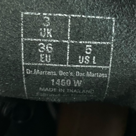 Doc Martens 1460 WOMEN'S SMOOTH LEATHER LACE UP BOOTS

size US women’s 5, UK 3 - Picture 7 of 7